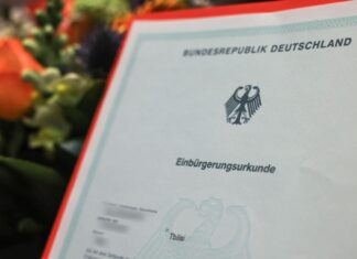 Für Zigtausende Syrer ist die Einbürgerung in Nordrhein-Westfalen ein Ausweg aus einer unsicheren Zukunft in ihrer Heimat. (Symbolbild)