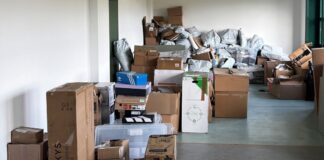 Ein Teil der mehr als 1.000 gestohlenen Pakete liegt in einem Lagerraum im Kreis Olpe.
