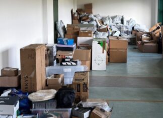 Ein Teil der mehr als 1.000 gestohlenen Pakete liegt in einem Lagerraum im Kreis Olpe.