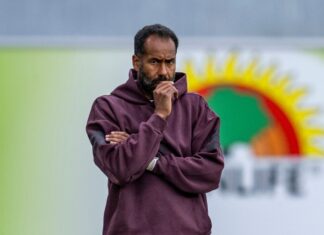 Grübelt noch über seine Startelf fürs Darmstadt-Spiel: Daniel Thioune (Archivbild)