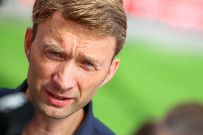 Simon Rolfes hat kurz vor Ende der Transferphase weitere Verstärkung für Leverkusen geholt. 