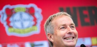Souveräner Auftritt: Kasper Hjulmand bei seiner ersten Pressekonferenz als Leverkusen-Trainer.