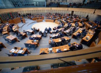 E-Sport findet immer mehr Anhänger. Der Landtag stimmt darüber ab, wie diese Entwicklung in Nordrhein-Westfalen unterstützt werden kann. (Symbolbild)