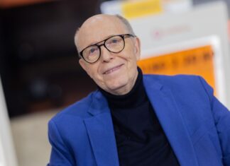 Salto für Leverkusens Champions-League-Qualifikation: Reiner Calmund macht ein launiges Versprechen. (Archivbild)