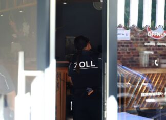 Zollkräfte überprüfen bundesweit Gastronomiebetriebe – in Köln gab es gleich zu Beginn mehrere Treffer.