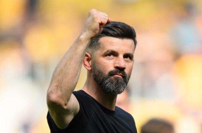 Schalke-Coach Muslic ist derzeit sehr zufrieden mit seiner Mannschaft.