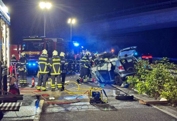 Auf der L74 ist es zu einem schweren Unfall gekommen.
