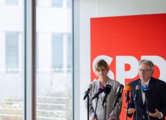 Die SPD in NRW fordert eine gemeinsame Kraftanstrengung aller Parteien, um die AfD zurückzudrängen.
