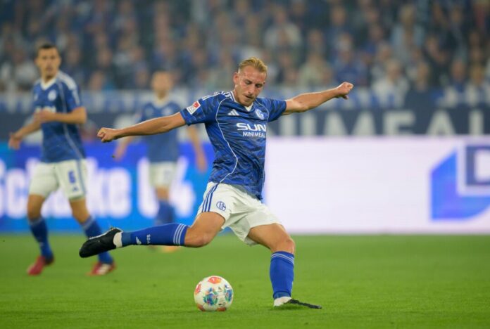 Timo Becker fehlt Schalke 04 vorerst.