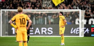 Am Ende eines verrückten Abends waren die BVB-Spieler enttäuscht.