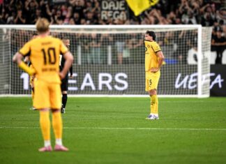 Am Ende eines verrückten Abends waren die BVB-Spieler enttäuscht.