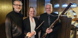 Benefizkonzert zugunsten sozialer Projekte in Manila Das Thomas-Morus-Trio spielt für den guten Zweck. Foto: Veranstalter