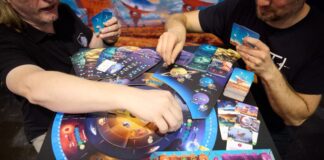 Brettspiele sind nach Branchenangaben weiter stark gefragt.