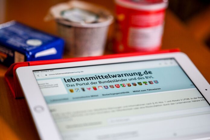 Verbraucherschutz und Lebensmittelsicherheit (BVL) Ein Unternehmen aus dem Landkreis Harburg in Niedersachsen muss Bio-Sprossen wegen Verunreinigung zurückrufen. (Symbolfoto)