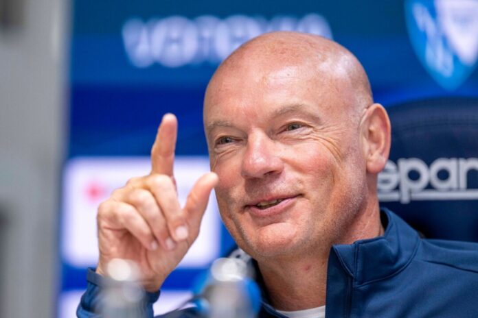 Der neue Bochumer Coach Uwe Rösler bemängelt ein länderübergreifendes Ausbildungsdefizit. 