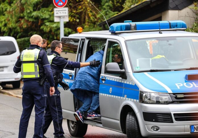 Die Jugendlichen hatten den Notruf abgesetzt.
