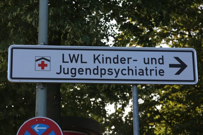 Die 13-Jährige, die in der Paderborner Jugendpsychiatrie untergebracht war, gilt als islamistische Gefährderin. (Archivbild) 