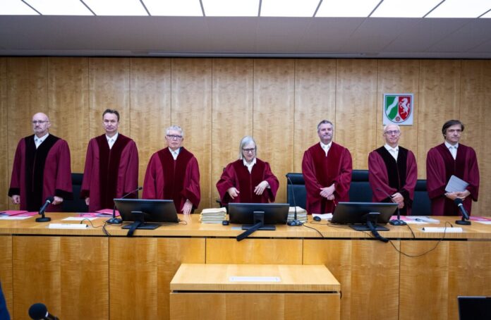 Sieben Verfassungsrichter bilden den NRW-Verfassungsgerichtshof. 