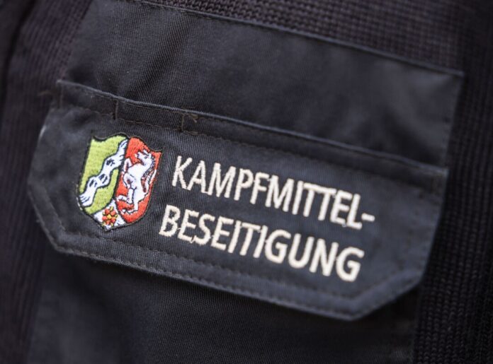 Der Blindgänger soll noch im Laufe des Tages entschärft werden. (Symbolbild)