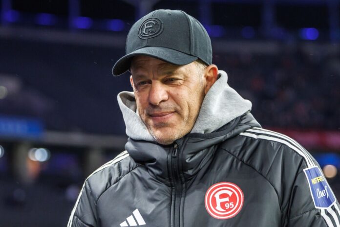 Hertha BSC - Fortuna Düsseldorf Will mit Fortuna Düsseldorf im DFB-Pokal überraschen: Trainer Markus Anfang. (Archivbild)
