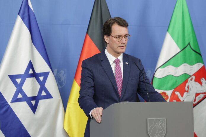 Nordrhein-Westfalen steht «unverrückbar» an der Seite aller Jüdinnen und Juden, sagt Ministerpräsident Hendrik Wüst. (Archivbild)