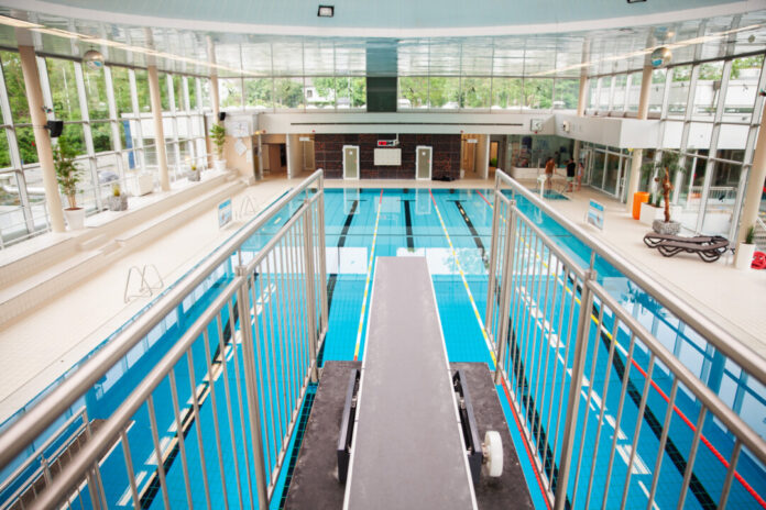 Angerbad Das Angerbad in Ratingen-Mitte soll durch ein modernes Sport- und Wohlfühlbad ersetzt werden. Foto: Achim Blazy /Stadtwerke Ratingen