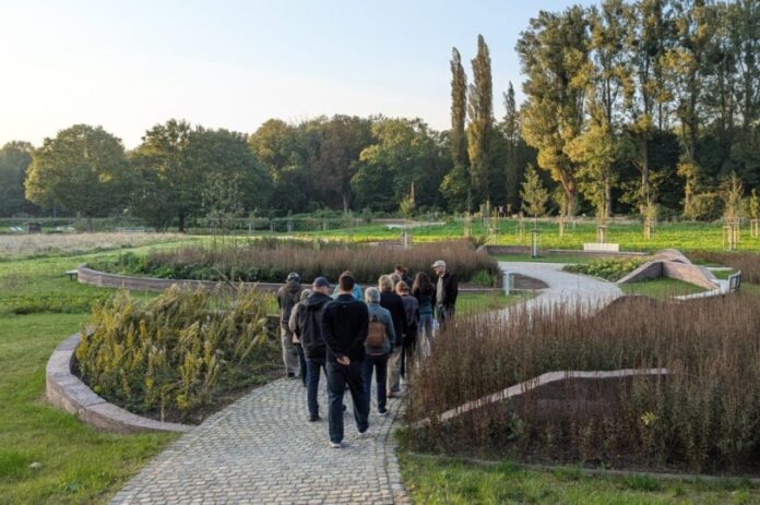 Von Unter- nach Obercromford geht es bei dem geführten Rundgang. Foto: LVR-Industriemuseum