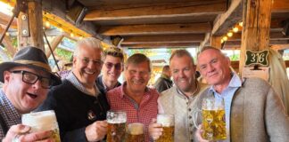 Mirco Köstring, Roland Adena, Karl-Heinz Leciejewicz, Alexander Arenz und Frank Groten in München, Bild: Privat