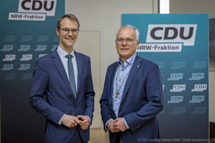 Die CDU-Landtagsabgeordneten Martin Sträßer (rechts) und Christian Untrieser. Foto: CDU-Landtagsfraktion NRW / Ralph Sondermann