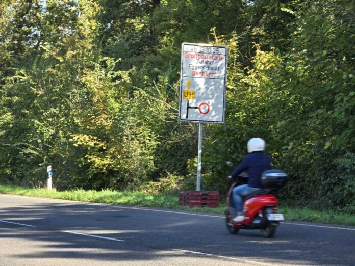 Ankündigung der Sperrung Am Schwarzebruch, Bild: Alexander Heinz
