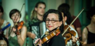 Deborah Strauss ist eine der Dozentinnen des Workshops. Foto: Shendl Copitman