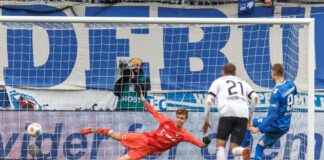 Schlusslicht Magdeburg holt gegen Münster ersten Heimsieg Maximilian Breunig (r, 1. FC Magdeburg) trifft per Elfmeter zum 1:0.