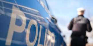 Nach Angaben der Polizei wurde auch ein Tatverdächtiger festgenommen. (Symbolbild)