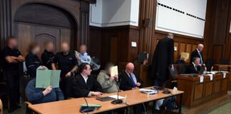 Die Angeklagten sollen laut Staatsanwaltschaft unerlässlich für den funktionierenden Betrieb der Plattform gewesen sein.