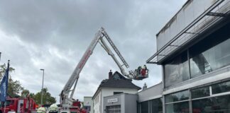 Die Nachlöscharbeiten waren aufwendig. 