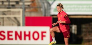 Kapitänin Giulia Gwinn und die DFB-Auswahl fordern Frankreich.