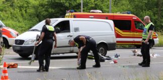 Die Fahrt eines Autos in eine Kindergruppe in Hürth beschäftigte die Ermittler - nun ist Anklage erhoben worden. (Archivfoto)