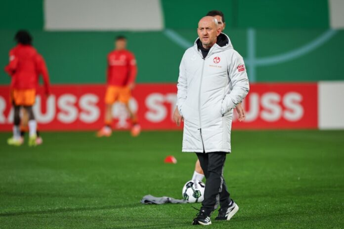 SpVgg Greuther Fürth - 1. FC Kaiserslautern Blickt zuversichtlich auf das Spiel in Düsseldorf: Kaiserslautern-Coach Torsten Lieberknecht.