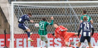 Das erste Heimtor im vierten Heimspiel: Sebastian Grönning erzielt das 1:0 gegen Preußen Münster.