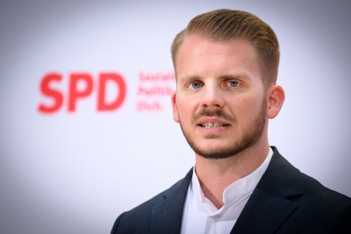 SPD-Generalsekretär Tim Klüssendorf äußert sich bestürzt zum Angriff auf die SPD-Politikerin. (Archivfoto)