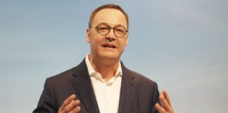 Bernhard Osburg wird neuer Chef der Bahn-Güterverkehrstochter DB Cargo. (Archivbild)