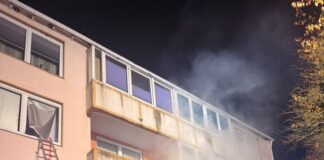 Aus dem brennenden Mehrparteienhaus sind 31 Menschen gerettet worden.