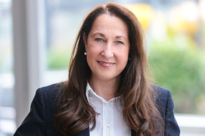 Iris Stalzer will ihr Amt als neue Bürgermeisterin der Stadt antreten. (Archivbild)