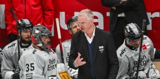 Chefcoach Kari Jalonen führte die Haie ins Play-Off-Finale.