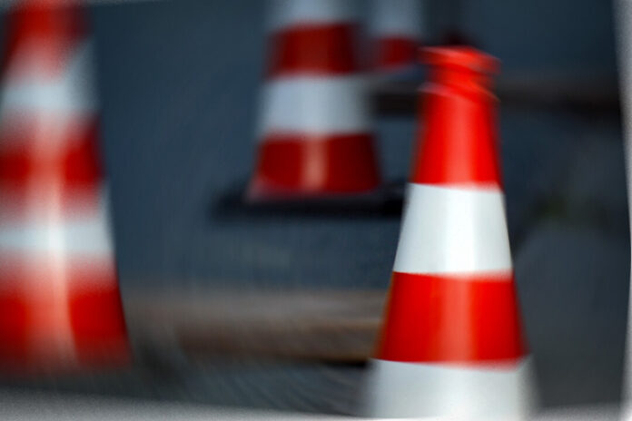 traffic-cone-8283718_1920