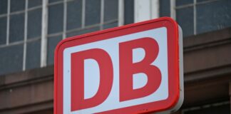 Zugprobleme am Niederrhein bislang nicht behoben Auch am Freitag gab es weiterhin Probleme rund um den Großraum des Krefelder Bahnhofs. (Symbolbild)