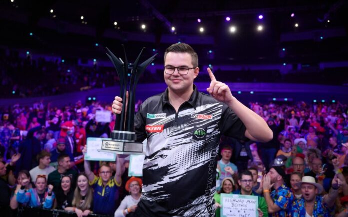 Van Veen ist der jüngste Darts-Europameister.