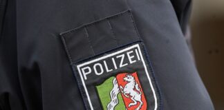 Polizei sucht Besitzer einer blauen Mini-Trompete Die Polizei ermittelt nach einem ungewöhnlichen Fund. (Symbolfoto)