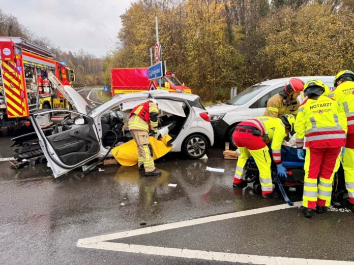 Die Feuerwehr im Einsatz. Foto: FW Ratingen
