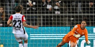 Erneute Verletzung: Keeperin Voll fehlt Leverkusen lange Torhüterin Charlotte Voll wird den Bayer-Frauen lange fehlen. (Archivfoto)